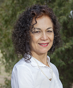 A portrait of Professor Maria Cruz-Saco